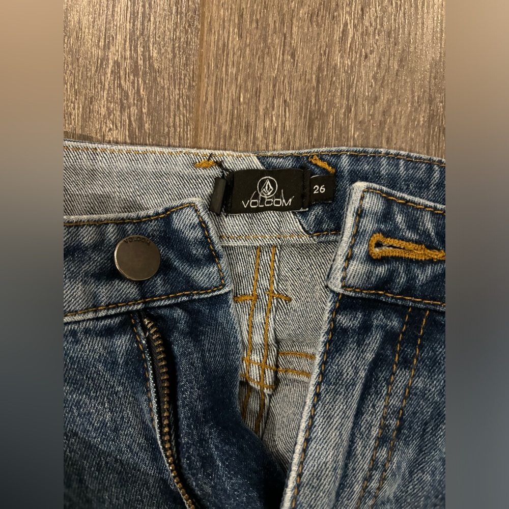 Volcom High Rise Jeans - Picture 3 of 4